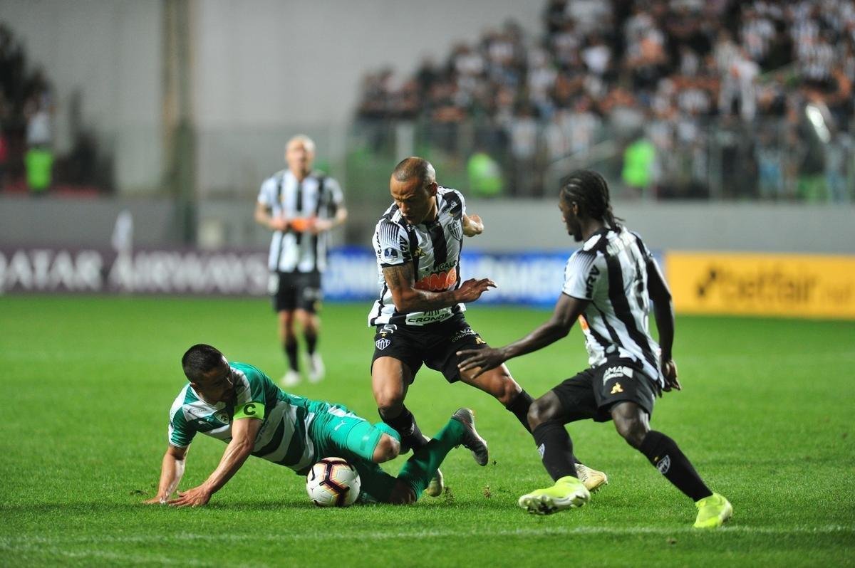 Fotos do duelo entre Atltico e La Equidad pela Copa Sul-Americana, no Independncia