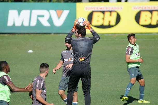Imagens do treino na Cidade do Galo