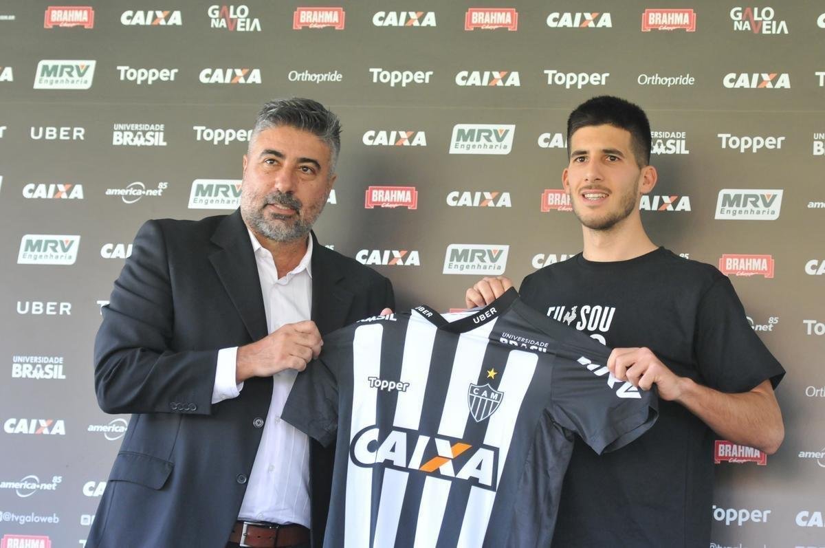 Veja imagens da apresentao de Martn Rea no Atltico