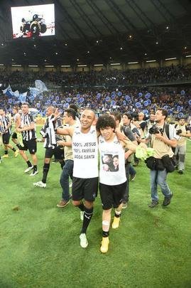 Imagens da deciso entre Cruzeiro e Atltico no Mineiro