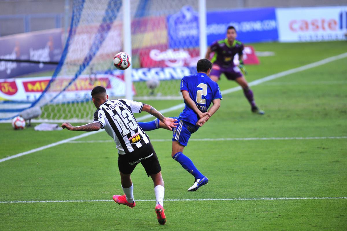 Fotos do clssico do centenrio, entre Cruzeiro e Atltico, no Mineiro, em Belo Horizonte, pela nona rodada do Campeonato Mineiro