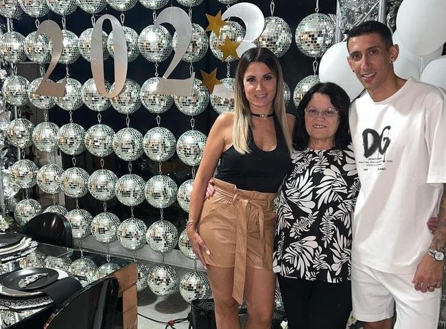 Campe�o do mundo com a Argentina, Di Maria passou a virada de ano com a fam�lia