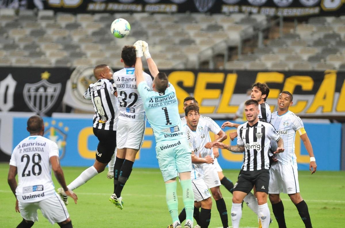 Fotos do jogo entre Atltico e Grmio, no Mineiro