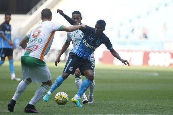 Amrica visitou o Grmio, no Rio Grande do Sul, e saiu derrotado por 3 a 0