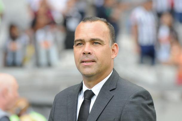 No dia da apresentao de Diego Tardelli, Atltico perde para Caldense no Mineiro