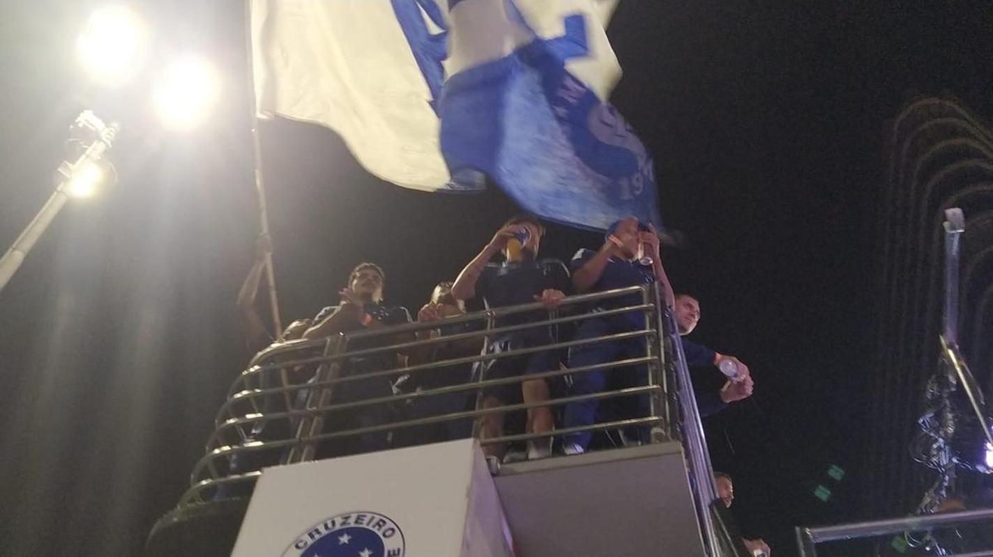 Festa do Cruzeiro na Praa 7 de Setembro, em Belo Horizonte, em comemorao ao acesso  Srie A do Campeonato Brasileiro de 2023