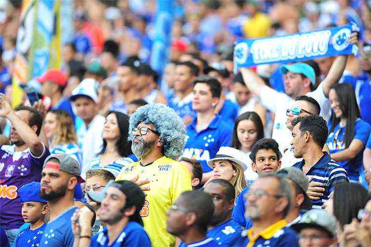 No Mineirão sem torcida, Cruzeiro e - Doentes por Futebol