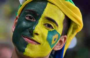 Torcedores brasileiros marcam presena em duelo diante da Srvia, no Catar