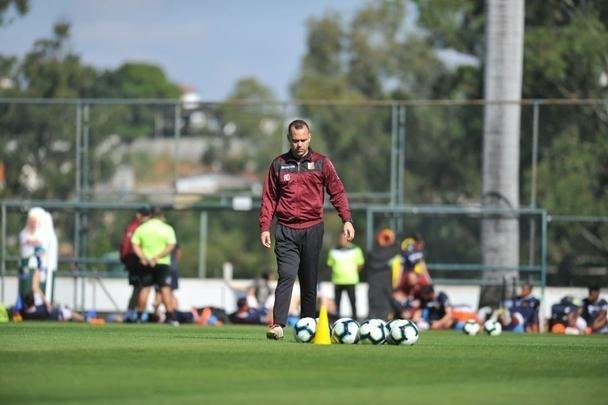 Imagens do treino da Venezuela em Belo Horizonte