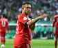 Rafinha se despede do Bayern, mas despista sobre retorno ao Brasil