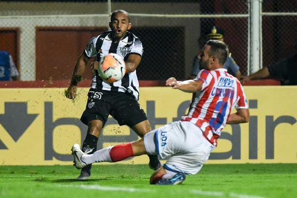 Galo foi batido pelo Unión em Santa Fé, na Argentina