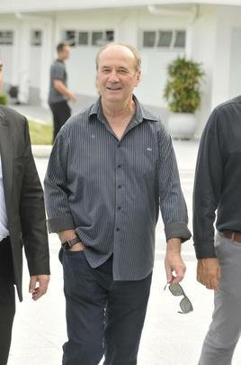 Levir Culpi foi apresentado pela diretoria na Cidade do Galo, enquanto os jogadores treinavam