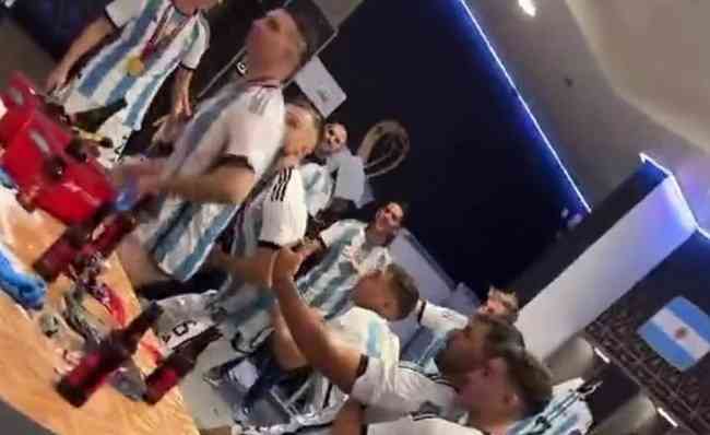 Argentinos fizeram muita festa no vestirio e provocaram Mbapp