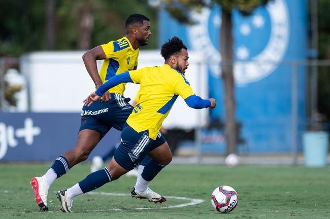 Fotos do treino do Cruzeiro desta segunda-feira (9/8)