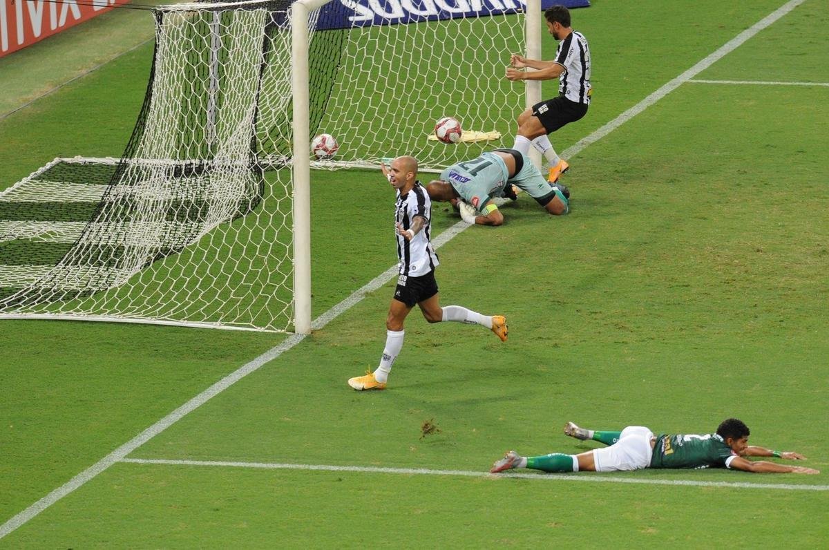 Fotos da vitria do Atltico sobre o Uberlndia, no Mineiro, em Belo Horizonte, pela terceira rodada do Campeonato Mineiro de 2021
