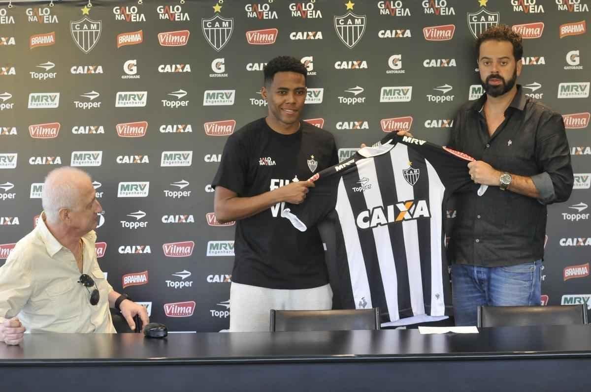 Elias foi apresentado no Galo e admitiu sonho de conquistar a Libertadores e de ir  Copa de 2018