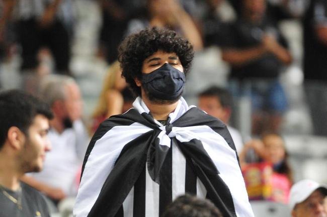 Fotos do jogo entre Atl�tico e Santos, no Mineir�o, pela 26� rodada da S�rie A do Campeonato Brasileiro