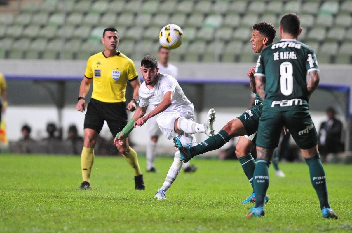 Fotos da partida entre Amrica e Palmeiras, nesta quinta-feira (21), no Independncia, em Belo Horizonte, vlida pela 18 rodada da Srie A do Brasileiro.