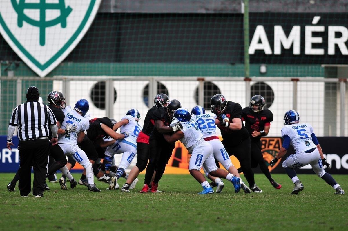 Cruzeiro venceu Espectros por 30 a 13, no Brasil Bowl, no Independncia, e se sagrou campeo