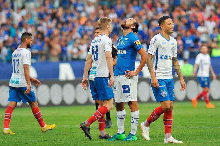 Jogando em casa, Bahia empata com Cruzeiro no Brasileirão