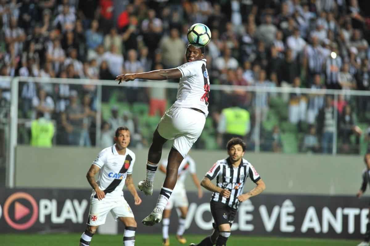 Imagens da partida entre Atltico e Vasco, no Independncia 