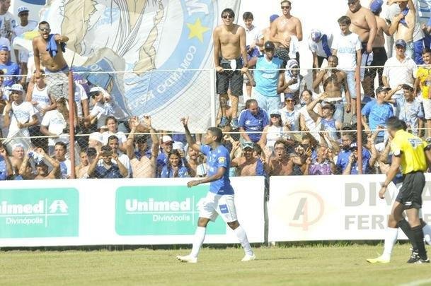 Cruzeiro abriu 2 a 1 no primeiro tempo, com gols de Raniel e Robinho; Alemo descontou para o Guarani