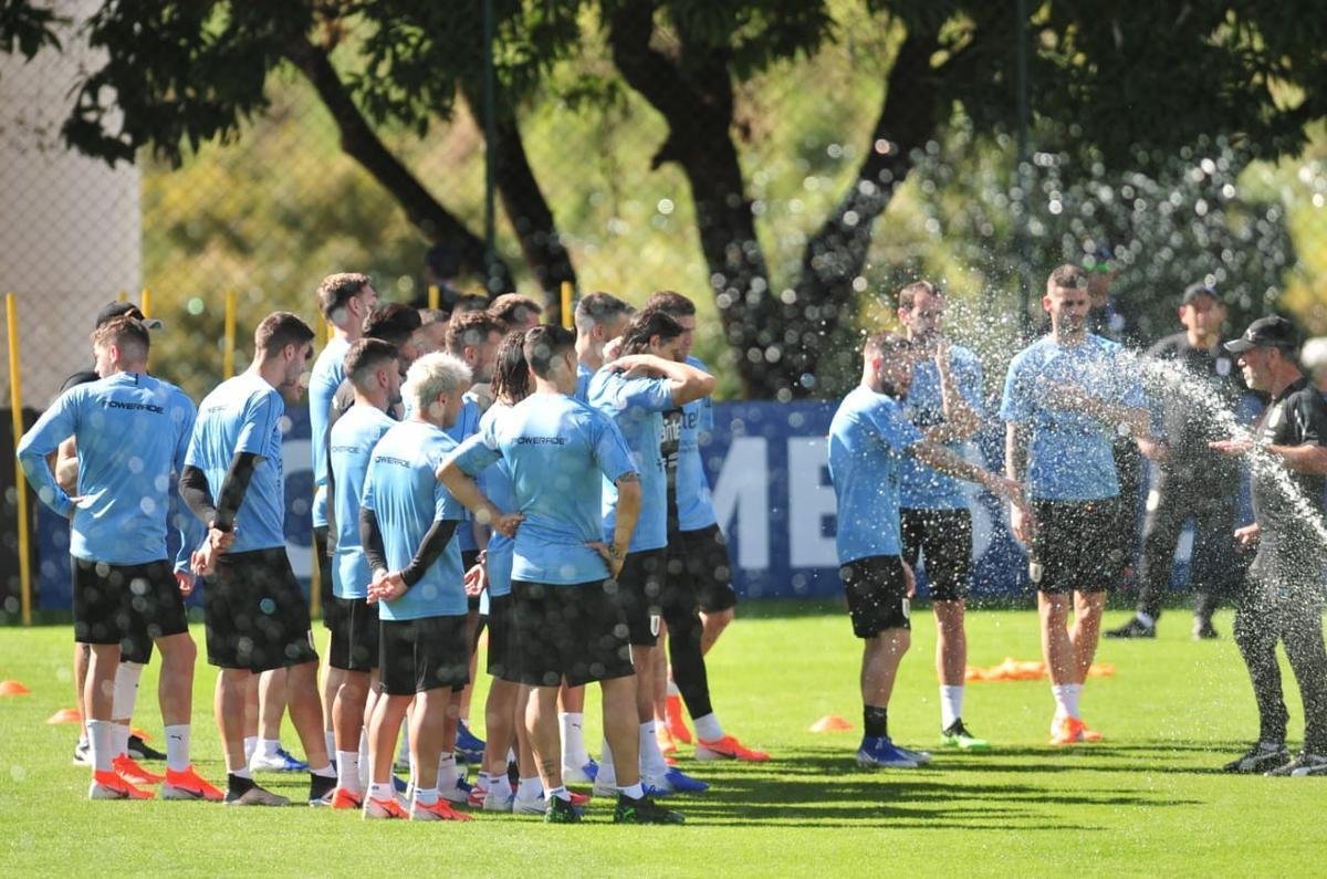 Uruguai trabalhou na manh deste sbado, no CT do Atltico, em Vespasiano