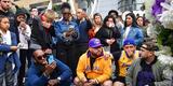 Torcedores do Lakers e amantes do basquete homenageiam Kobe Bryant