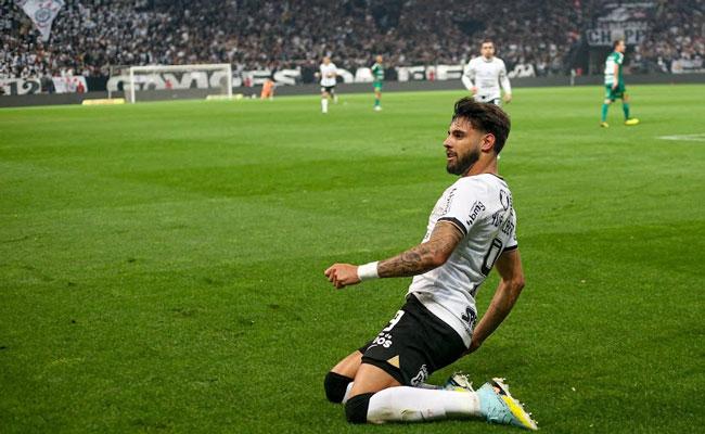Cada vez mais entrosados, Yuri Alberto (foto) e Róger Guedes, com ajuda de Renato Augusto, marcaram juntos pelo segundo jogo consecutivo