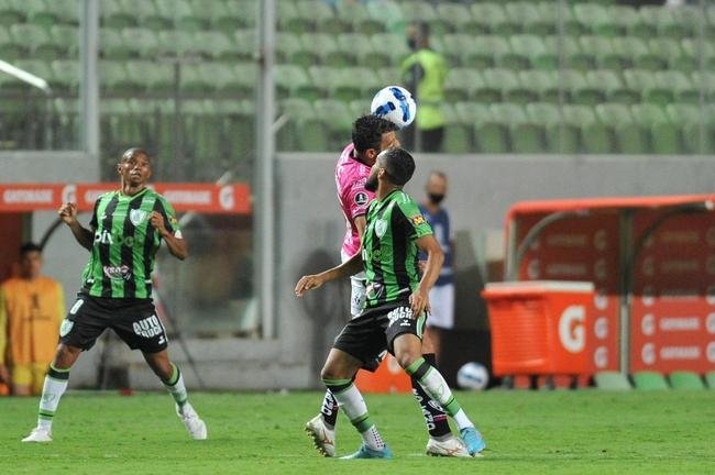 Fotos da derrota do Amrica para o Independiente del Valle, por 2 a 0, no Independncia, pelo Grupo D da Copa Libertadores