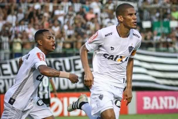 Atltico  derrotado pelo Botafogo, pela 31 rodada do Brasileiro, e fica mais distante do ttulo
