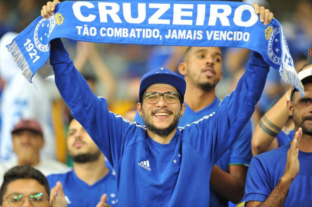 Fotos da torcida do Cruzeiro na partida de ida da semifinal do Mineiro, contra o Athletic, no Mineiro