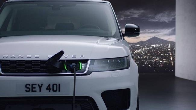 Range Rover Sport SVR sorteada em rifa no Hamad International Airport, de Doha