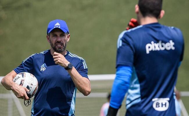 Pezzolano definiu o Cruzeiro para o duelo com a Ponte Preta, pela Série B
