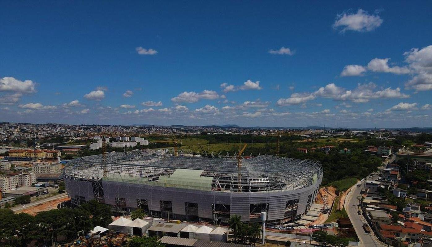 Estdio do Atltico est com 49% das obras concludas, as arquibancadas superiores foram finalizadas e o trabalho atualmente est focado nas instalaes internas, alvenaria e montagem da cobertura e estruturas.