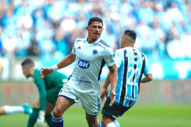 Lovanor abrió el marcador para Cruzeiro por cuenta de Gr.