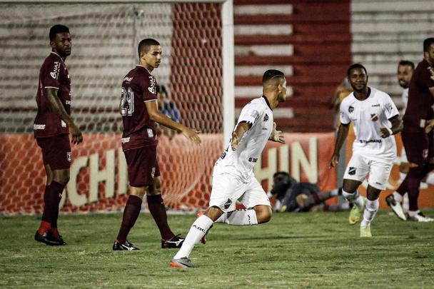 Em jogo válido pela 5ª rodada da Copa do Nordeste, o Náutico recebeu o ABC, nos Aflitos, buscando encaminhar a classificação para a segunda fase do torneio regional