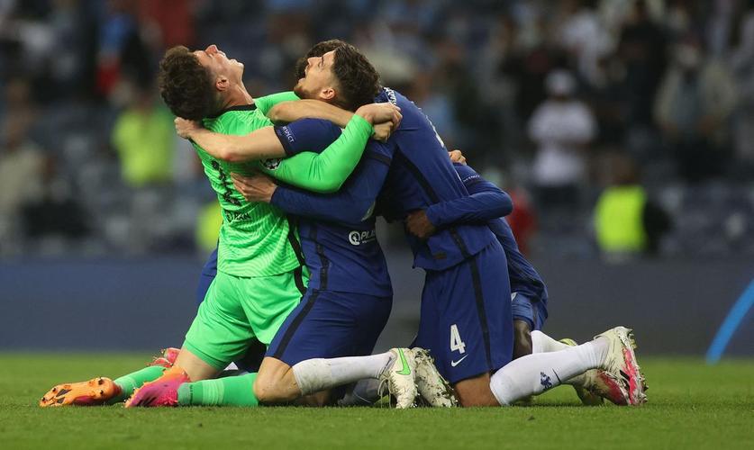 Imagens da grande decisão entre Manchester City e Chelsea no Estádio do Dragão