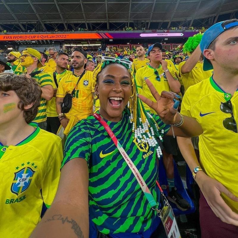 Bianca Santos - @falasemgritar - 85 mil seguidores