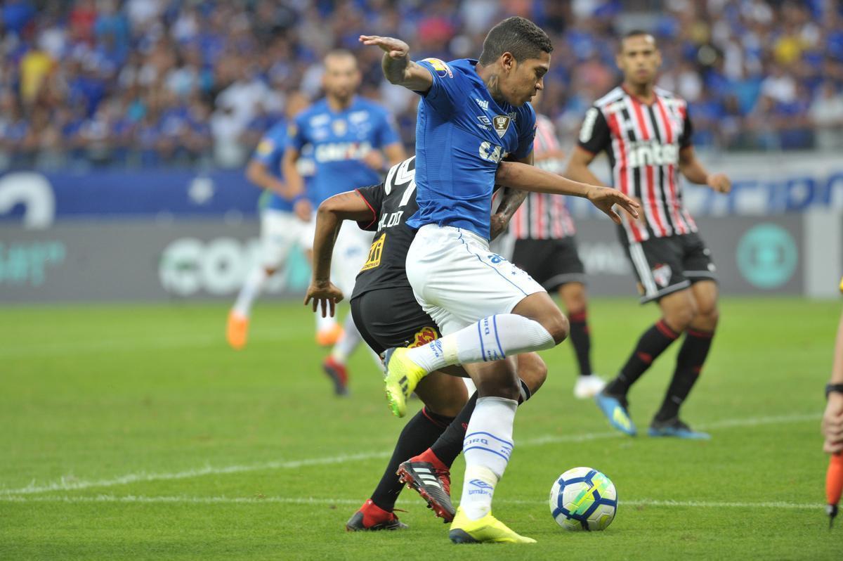 Fotos do jogo entre Cruzeiro e So Paulo