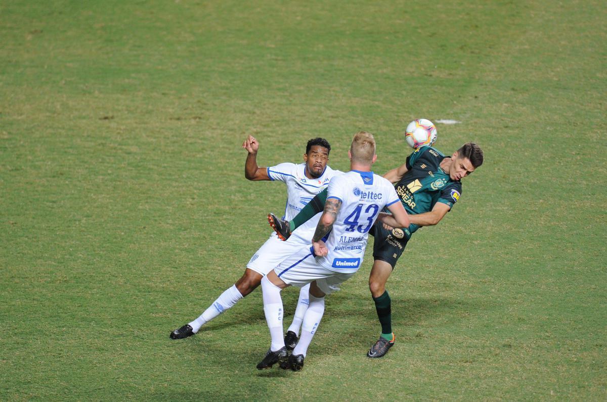 Fotos do jogo entre Amrica e Ava, no Independncia, em Belo Horizonte, pela 38 rodada da Srie B do Campeonato Brasileiro