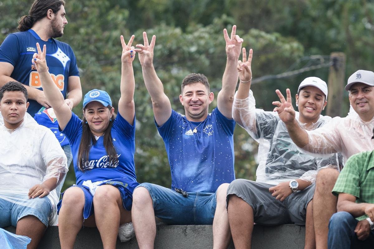 O Cruzeiro estreou no Mineiro de 2023 contra o Patrocinense, em Patrocnio