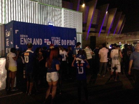 Imagens do lançamento do novo uniforme do Cruzeiro. Evento foi realizado na noite desta quinta-feira (12/05), na esplanada do Mineirão