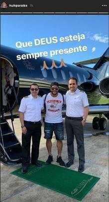 Hulk gostou do pão de queijo mineiro e levou cesta cheia deles para João Pessoa