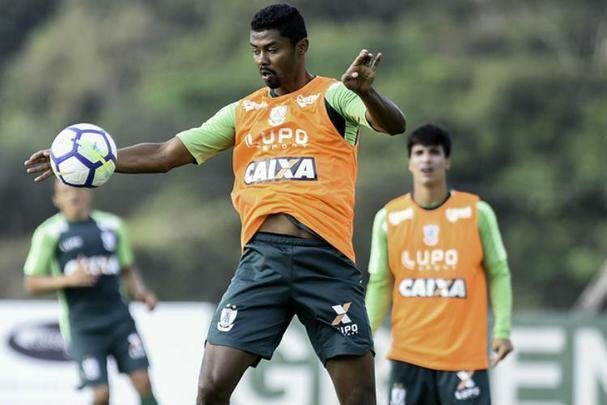 Ricardo Silva (Amrica) - 25 anos - Sem jogos no Campeonato Brasileiro -  uma das opes de banco para os titulares da defesa.