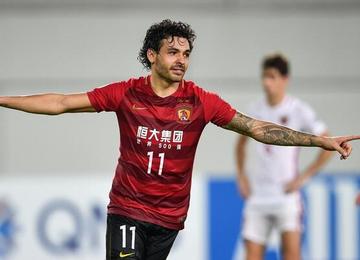 Jogador teve seu contrato rescindido no Guangzhou Evergrande, da China, no ano passado, e estava sem clube