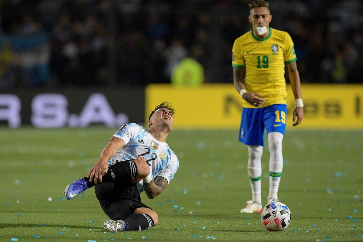 Sem Neymar, Brasil encarou a Argentina em clssico agitado pelas Eliminatrias