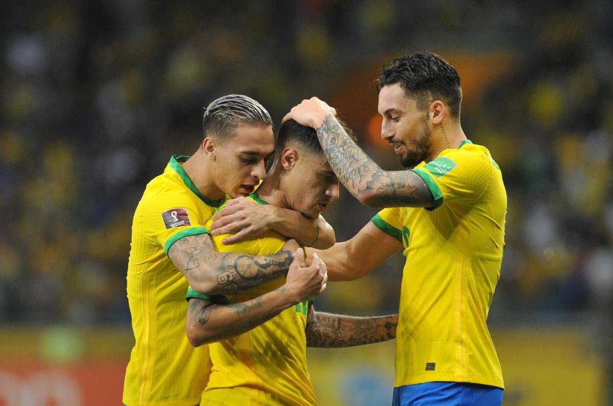 Brasil goleou o Paraguai por 4 a 0 no Mineiro, em BH, pelas Eliminatrias da Copa do Mundo, com gols de Raphinha, Philippe Coutinho, Antony e Rodrygo