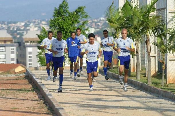 NOVEMBRO - Dia a dia de treinos do Cruzeiro na temporada que culminou com a Trplice Coroa