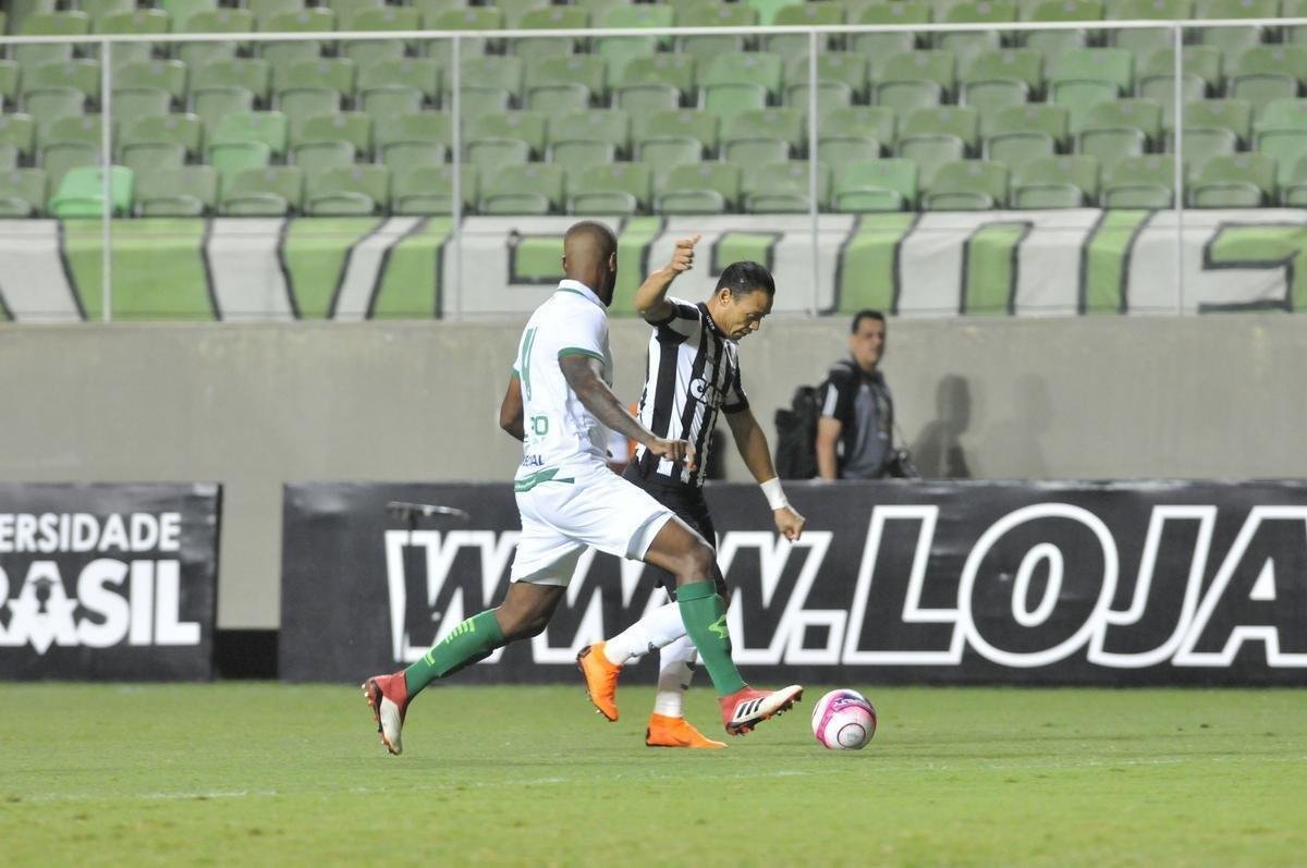 Imagens do clssico de ida da semifinal do Mineiro, entre Atltico e Amrica, no Independncia